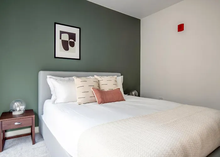 Apartamento Loop 1br W Pool Gym Nr The L Riverwalk Chi-242