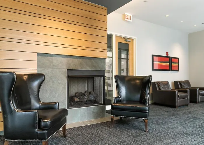 Loop 1br W Pool Gym Nr The L Riverwalk Chi-242