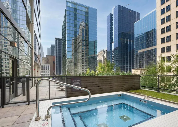 Loop 1br W Pool Gym Nr The L Riverwalk Chi-242